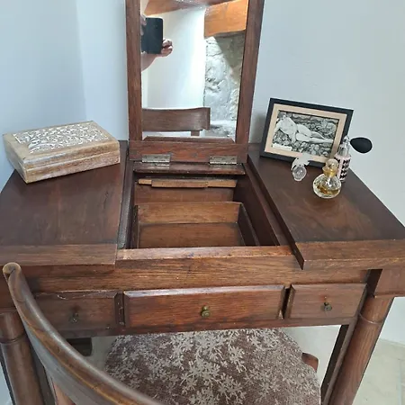 Holiday home L Antre De Pierres - D'hotes Et