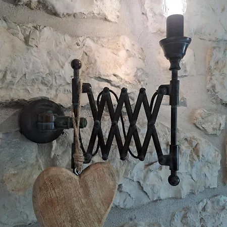 Holiday home L Antre De Pierres - D'hotes Et