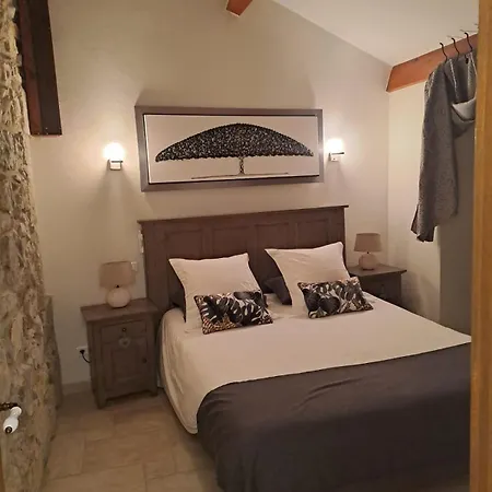 Holiday home L Antre De Pierres - D'hotes Et *
