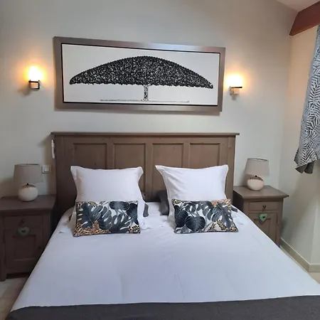 L Antre De Pierres - D'hotes Et Holiday home Berrias-et-Casteljau