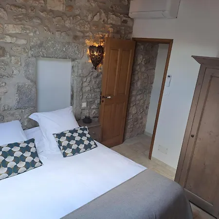 L Antre De Pierres - D'hotes Et Holiday home *