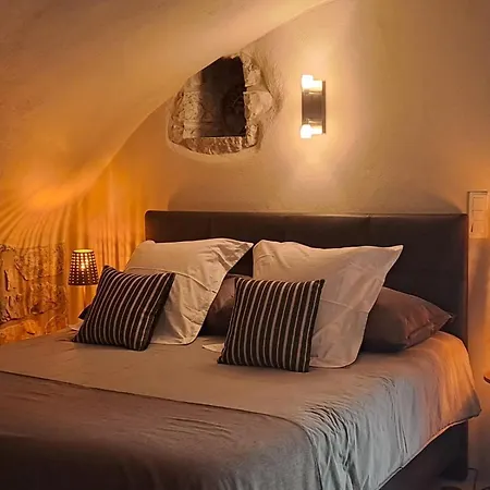 Holiday home L Antre De Pierres - D'hotes Et