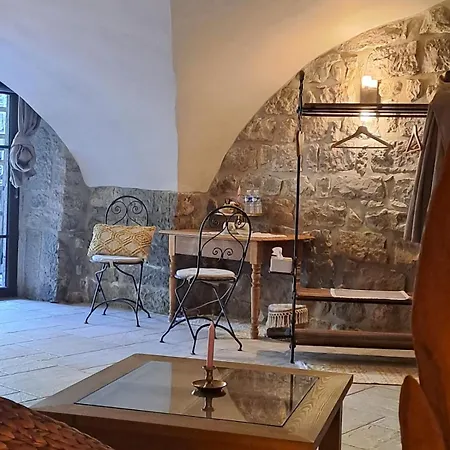 Holiday home L Antre De Pierres - D'hotes Et *