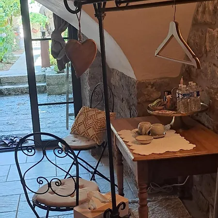 Holiday home L Antre De Pierres - D'hotes Et Berrias-et-Casteljau