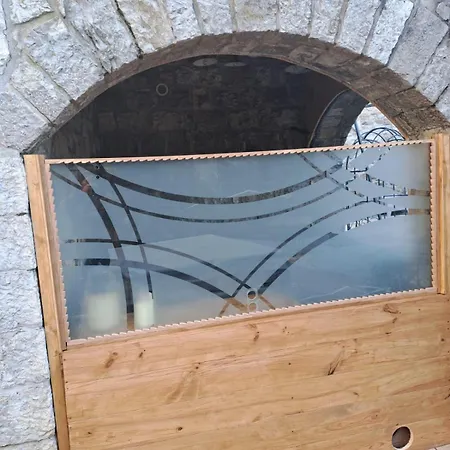 L Antre De Pierres - D'hotes Et * Berrias-et-Casteljau