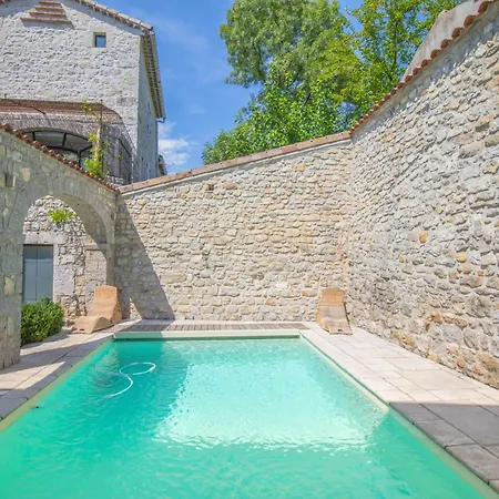 Holiday home L Antre De Pierres - D'hotes Et *