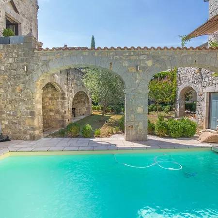 L Antre De Pierres - D'hotes Et Holiday home Berrias-et-Casteljau